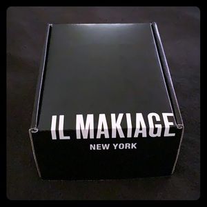 IL Makiage #160 base makeup